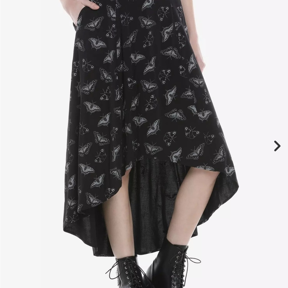Hot Topic Black A-Line High-Low Midi Skirt